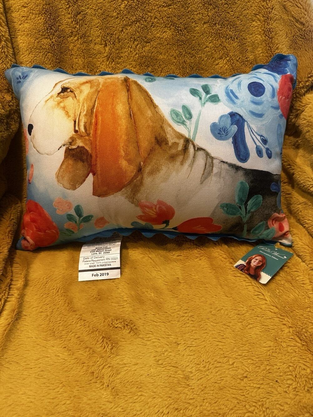 Pioneer Woman Bassett Hound Pillow Charlie Spring Floral Throw 12x18 2019 NWT
